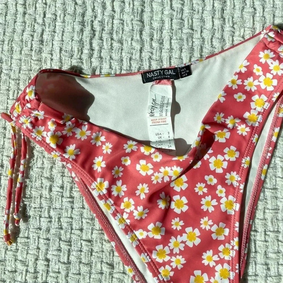NASTY Gal Floral Print High Waist Cheeky Bikini Bottoms Size US 2 - Picture 3 of 5
